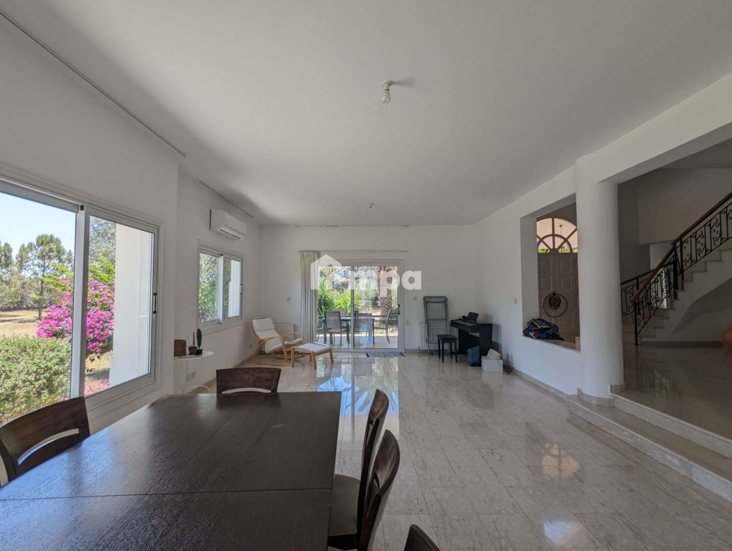 6+ Bedroom House for Sale in Ergates, Nicosia District