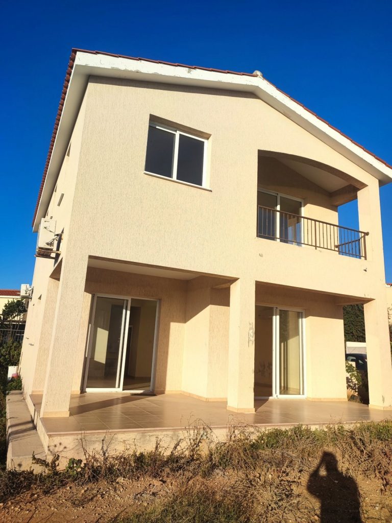 3 Bedroom House for Rent in Konia, Paphos District