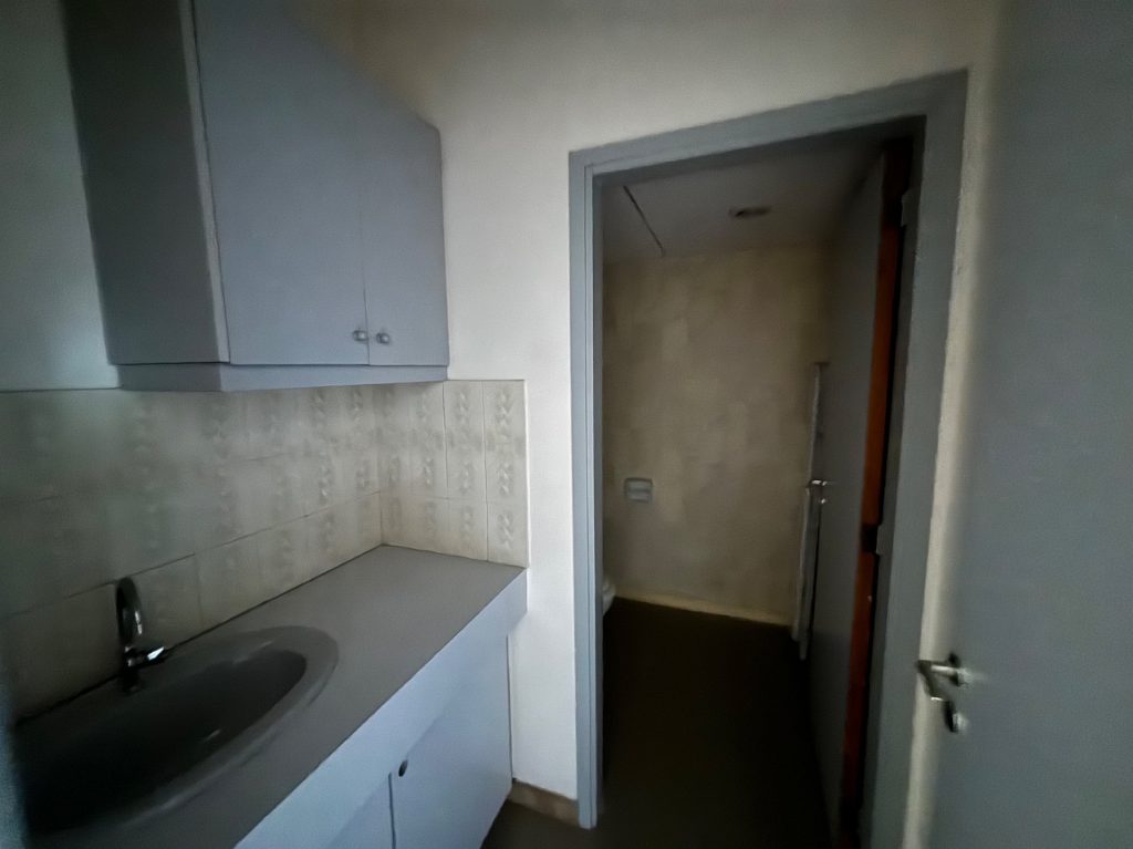 100m² Office for Rent in Limassol – Agia Zoni