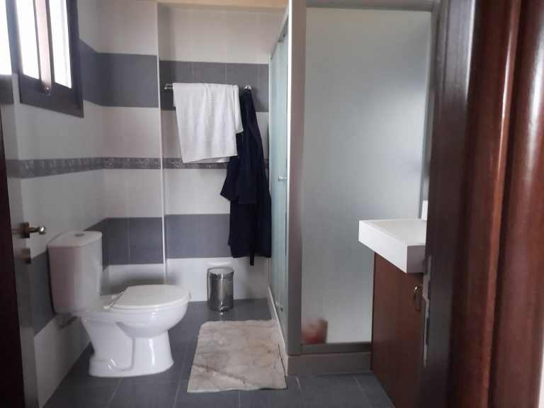 6+ Bedroom Villa for Sale in Limnatis, Limassol District