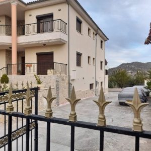 6+ Bedroom Villa for Sale in Limnatis, Limassol District