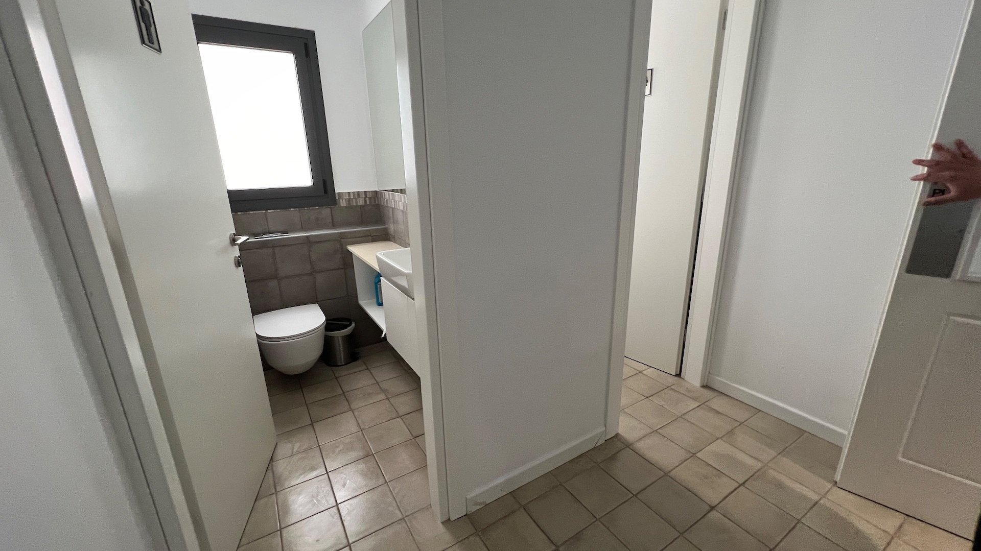 222m² Office for Rent in Limassol – Katholiki