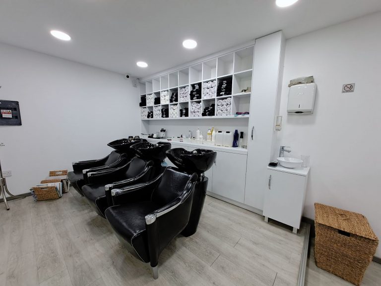 100m² Commercial for Sale in Limassol – Zakaki