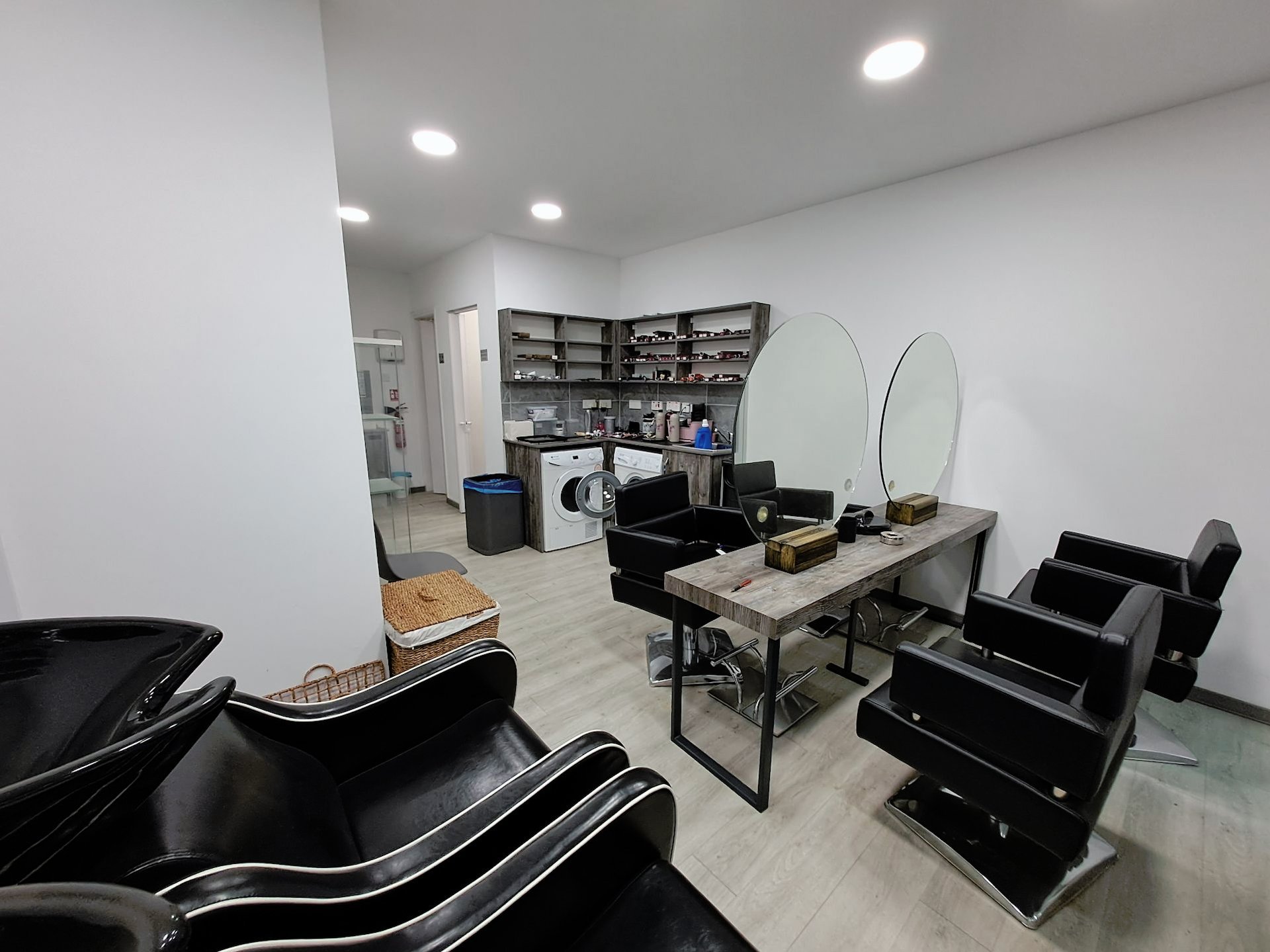 100m² Commercial for Rent in Limassol – Zakaki
