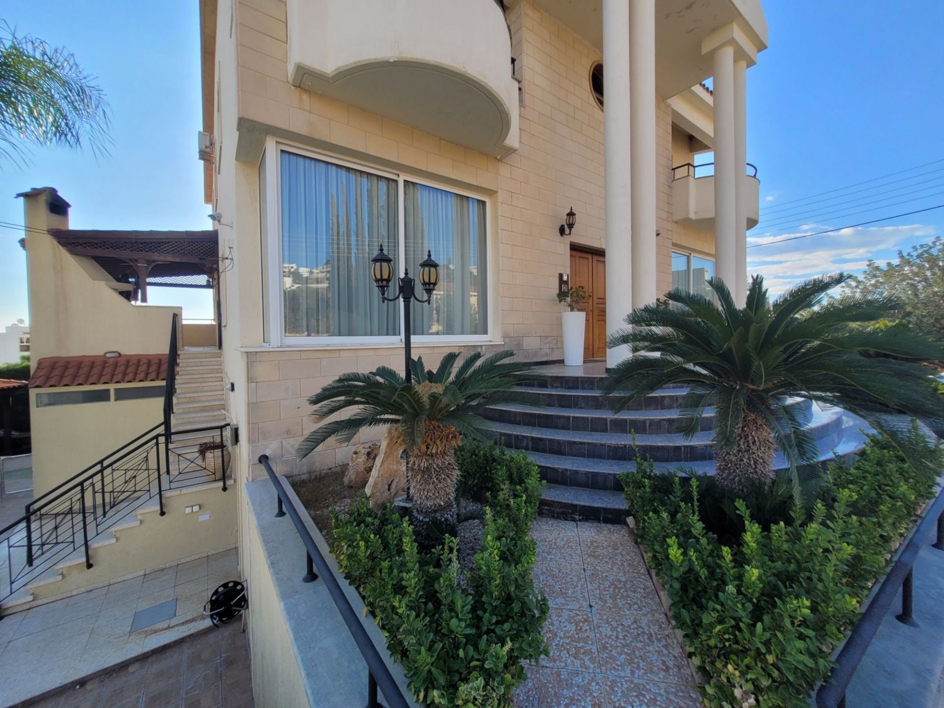6+ Bedroom House for Sale in Laiki Lefkothea, Limassol District