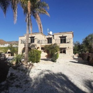 4 Bedroom House for Sale in Argaka, Paphos District