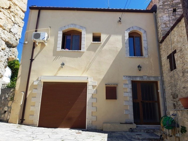 3 Bedroom House for Sale in Agios Therapon, Limassol District