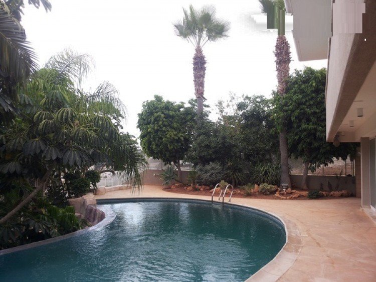 5 Bedroom House for Sale in Laiki Lefkothea, Limassol District