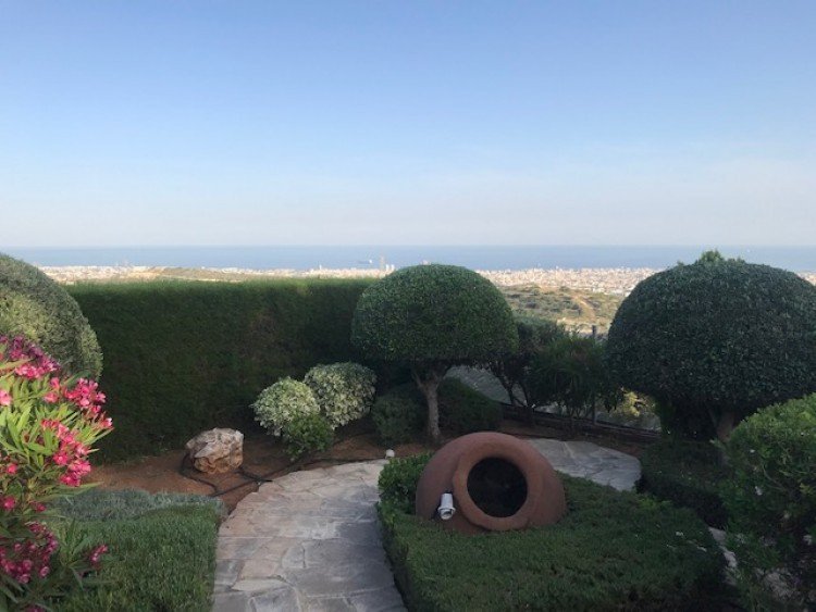 5 Bedroom House for Sale in Laiki Lefkothea, Limassol District