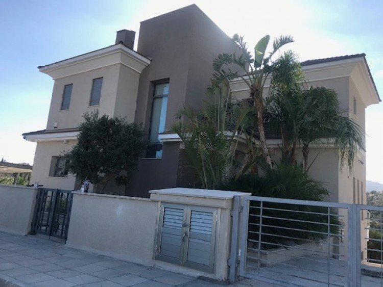 4 Bedroom House for Sale in Agia Paraskevi, Limassol District
