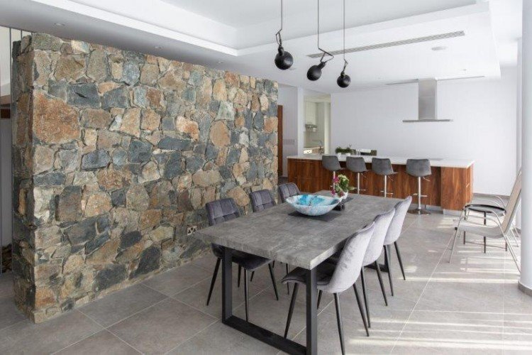 4 Bedroom House for Sale in Moniatis, Limassol District