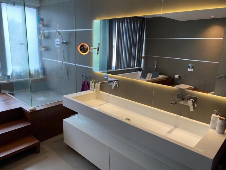 5 Bedroom House for Sale in Parekklisia, Limassol District