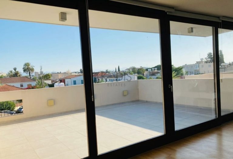 4 Bedroom House for Sale in Strovolos, Nicosia District