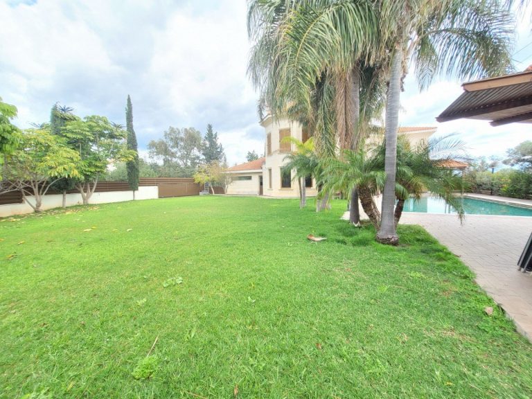 6+ Bedroom House for Sale in Limassol – Ekali