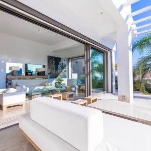 6+ Bedroom House for Sale in Agios Tychonas, Limassol District