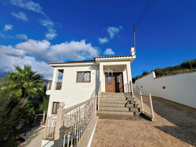 4 Bedroom House for Sale in Germasogeia, Limassol District