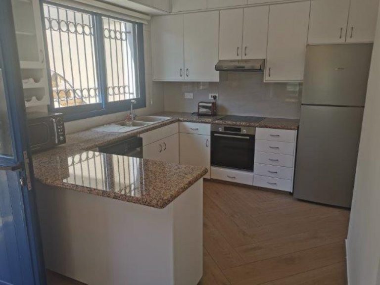 6+ Bedroom House for Sale in Agios Tychonas, Limassol District