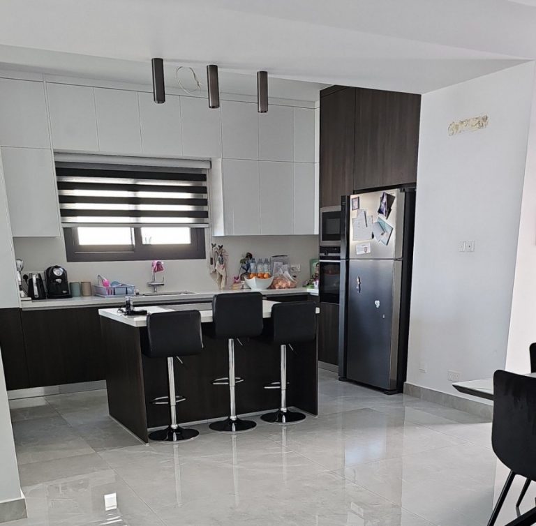 2 Bedroom House for Sale in Agios Tychonas, Limassol District