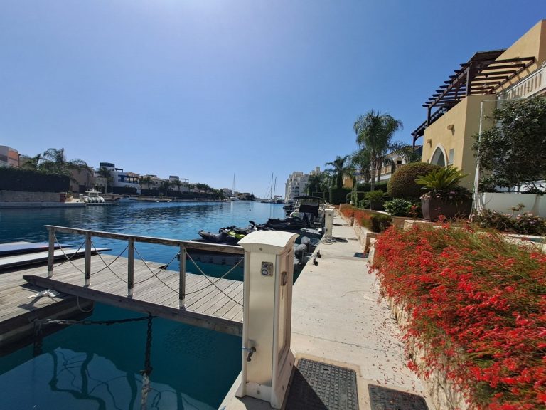 3 Bedroom House for Sale in Limassol – Marina