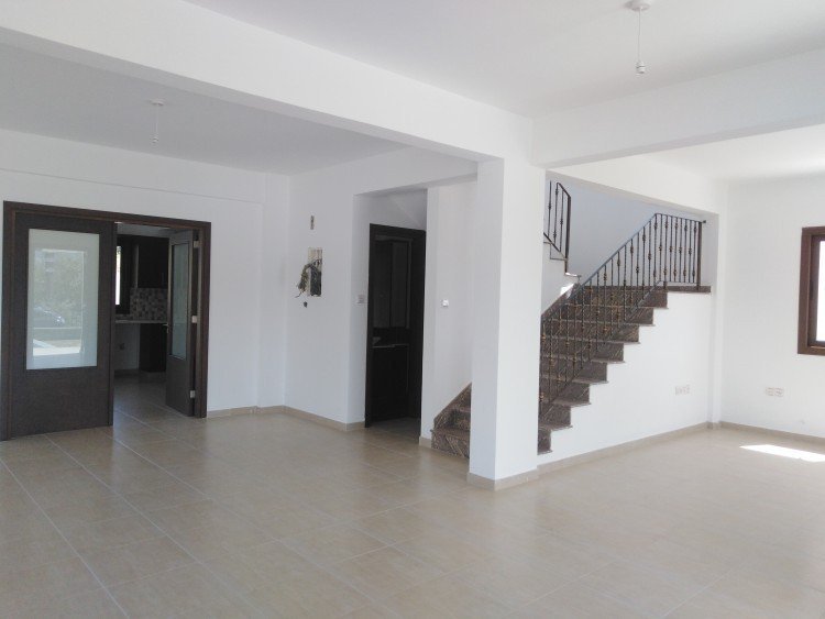 4 Bedroom House for Sale in Eptagoneia, Limassol District
