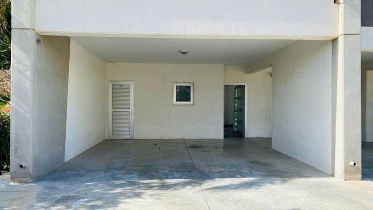 4 Bedroom Apartment for Sale in Agios Tychonas – Tourist Area, Limassol District