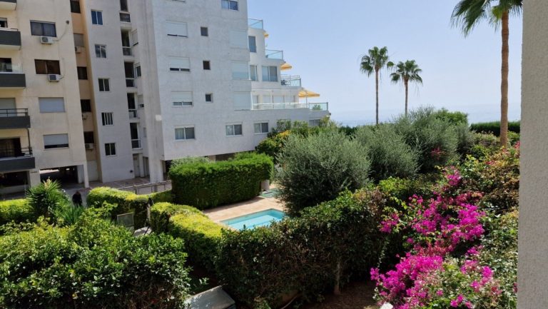 2 Bedroom Apartment for Sale in Potamos Germasogeias, Limassol District