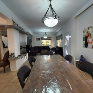 4 Bedroom House for Sale in Chlorakas, Paphos District