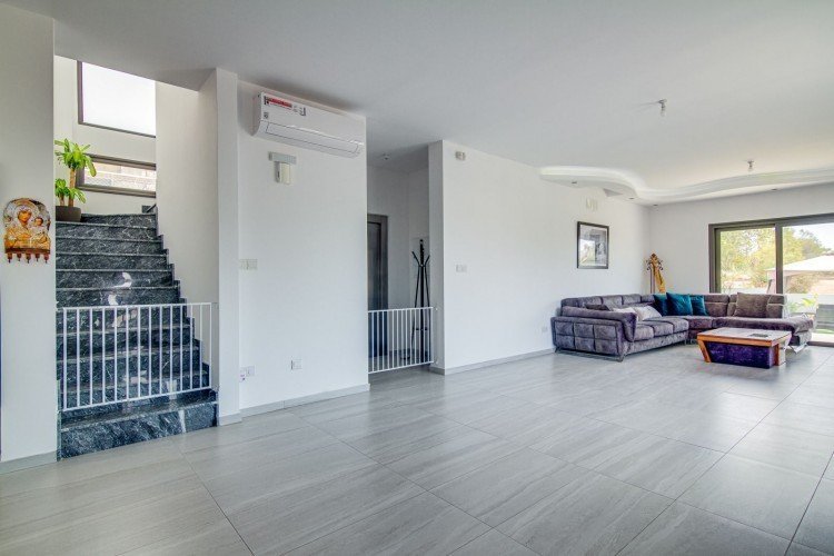 4 Bedroom House for Sale in Konia, Paphos District