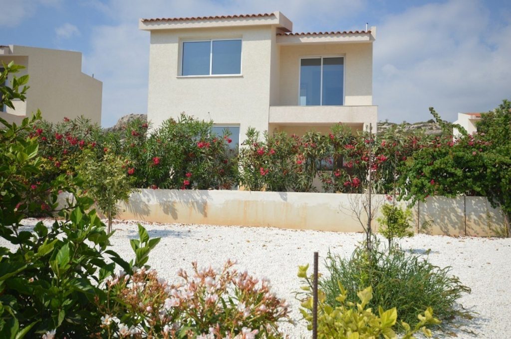 3 Bedroom House for Sale in Peyia, Paphos District