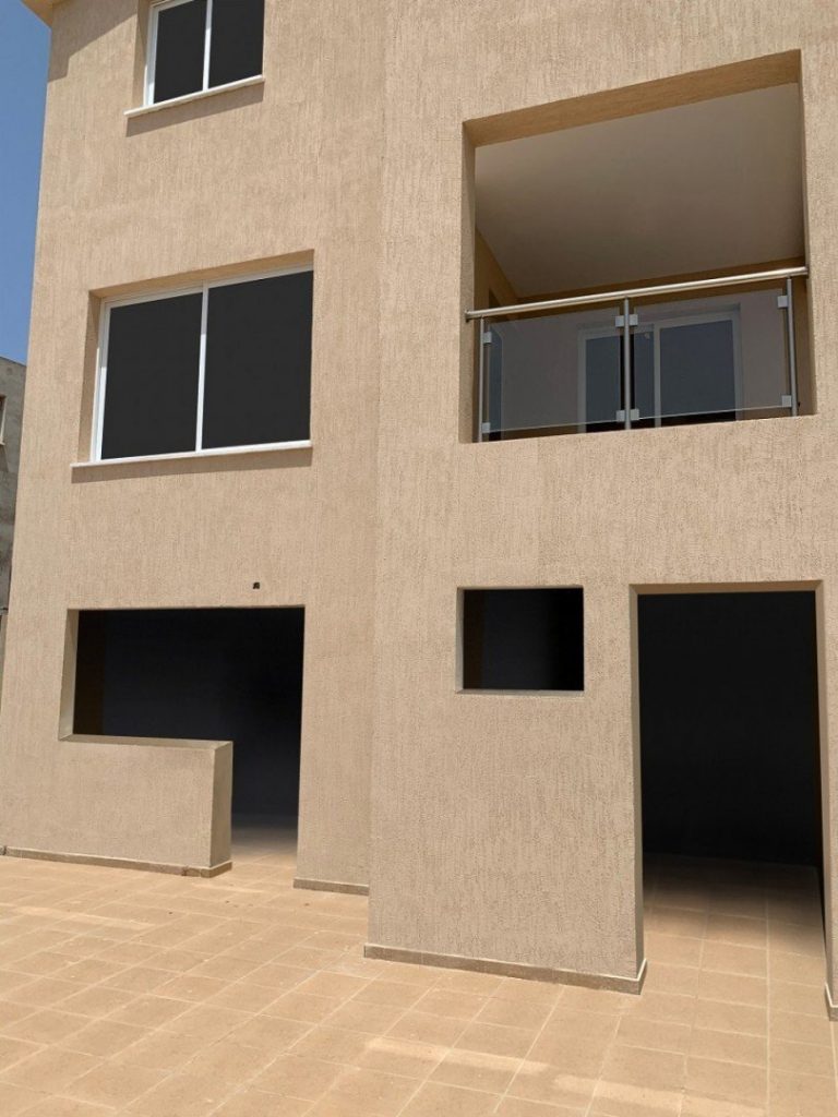 5 Bedroom House for Sale in Peyia, Paphos District