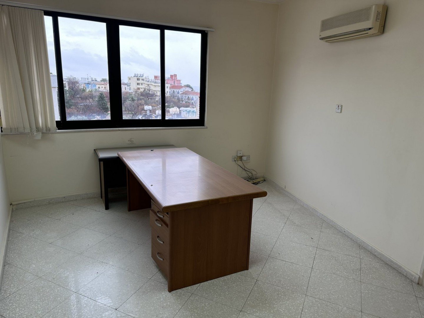 450m² Office for Rent in Paphos – Agios Theodoros