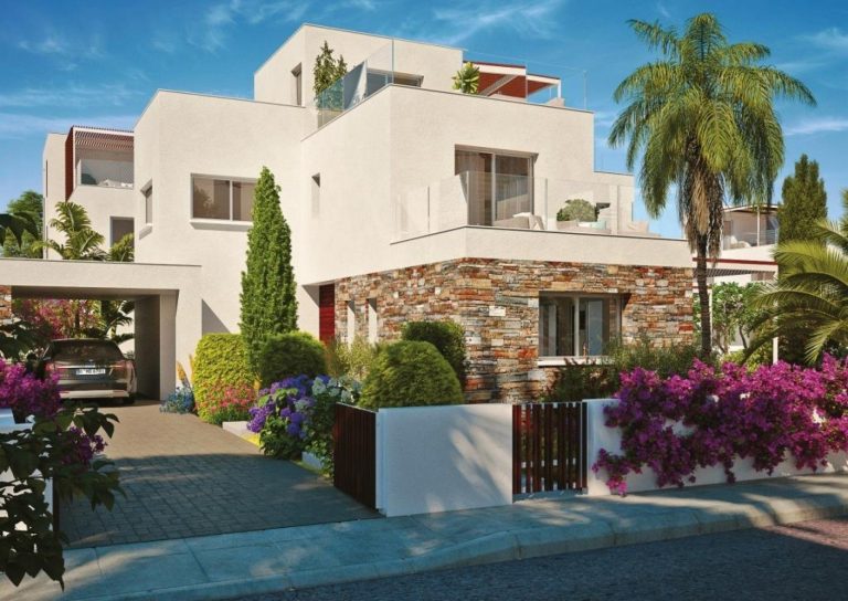4 Bedroom House for Sale in Geroskipou, Paphos District