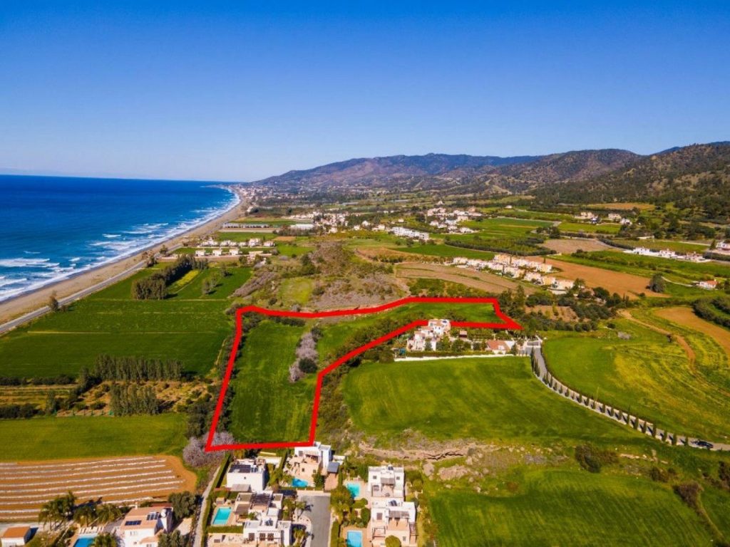 26,422m² Plot for Sale in Argaka, Paphos District