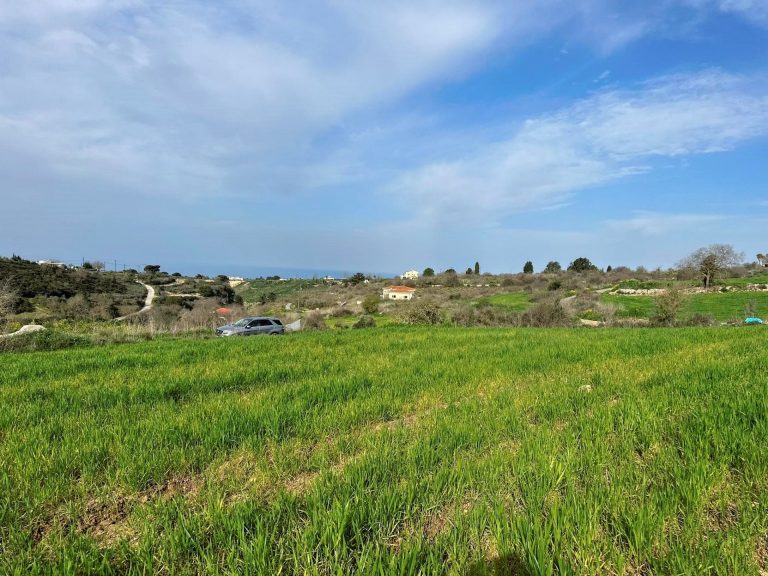 3,345m² Plot for Sale in Kathikas, Paphos District