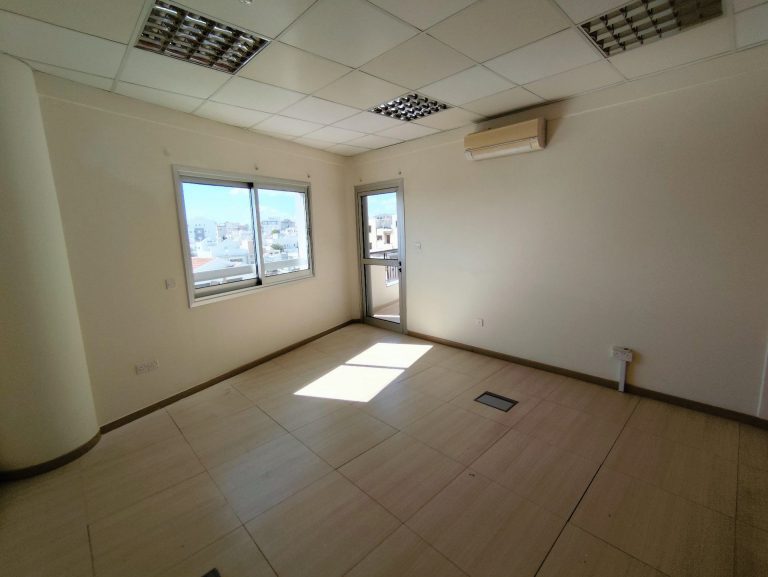 95m² Office for Rent in Limassol – Mesa Geitonia