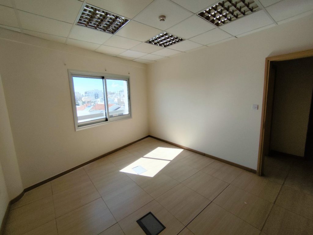 95m² Office for Rent in Limassol – Mesa Geitonia