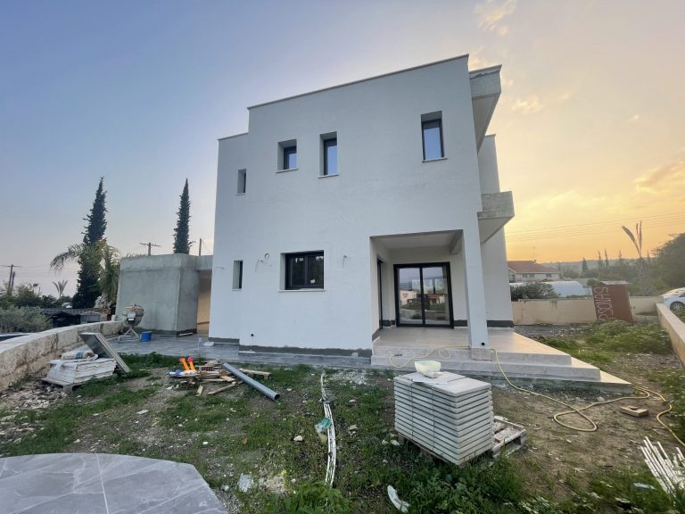 3 Bedroom House for Rent in Parekklisia, Limassol District