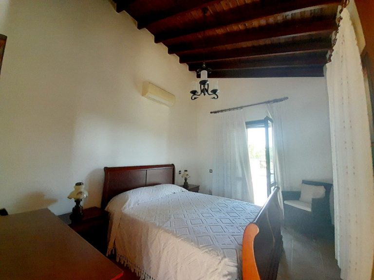 Σπίτι 3 Υπνοδωματίων προς Ενοικίαση στη Χούλου, Επαρχία Πάφου