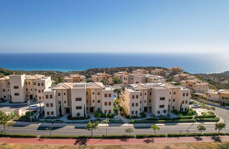2 Bedroom Apartment for Sale in Aphrodite Hills, Paphos District