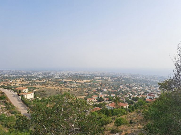 1,022m² Plot for Sale in Tala, Paphos District