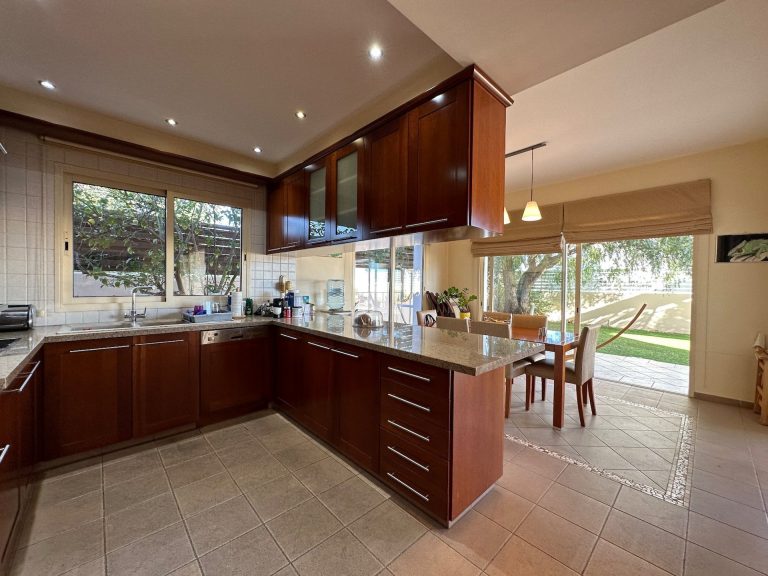 5 Bedroom House for Sale in Limassol District