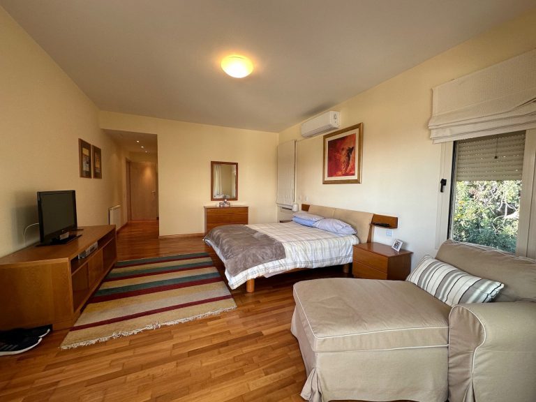 5 Bedroom House for Sale in Limassol District