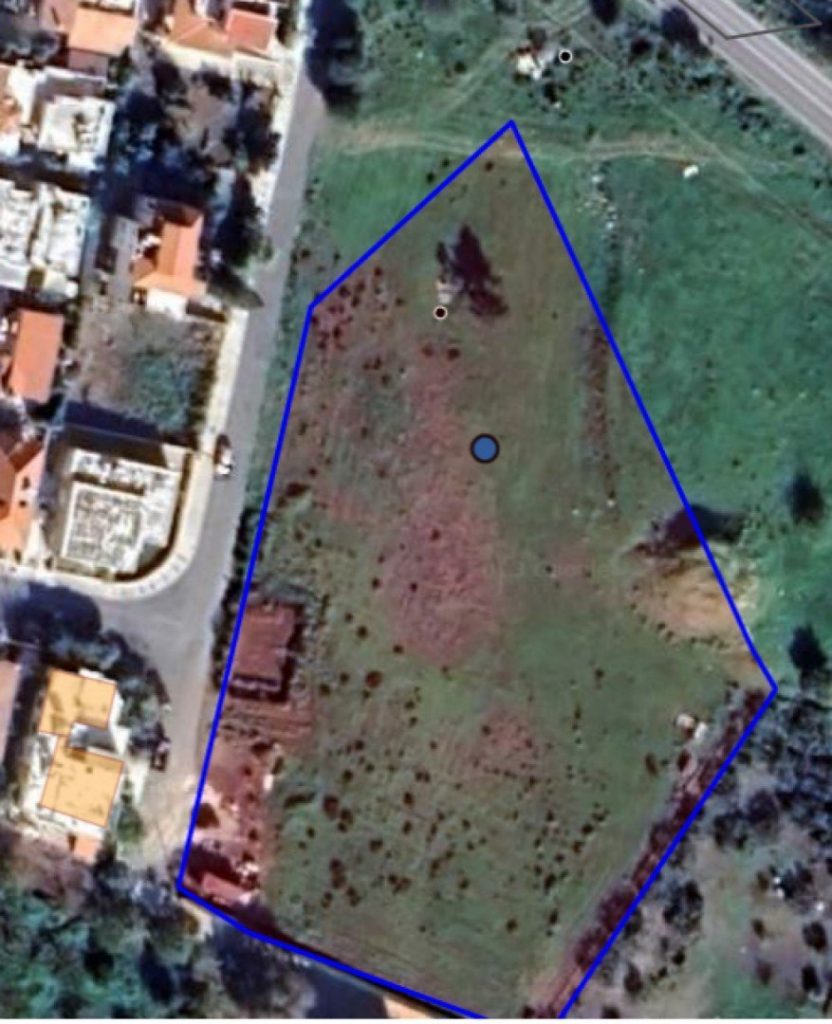 6,712m² Plot for Sale in Empa, Paphos District