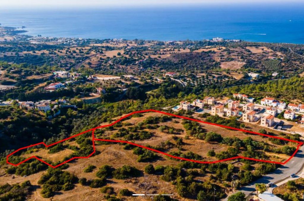 13,899m² Plot for Sale in Neo Chorio Pafou, Paphos District