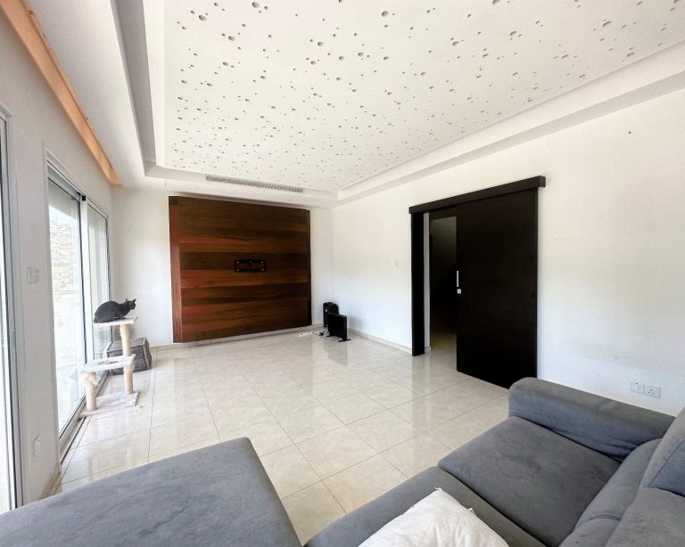 4 Bedroom House for Sale in Agios Tychonas, Limassol District