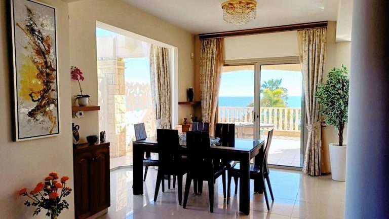 5 Bedroom House for Rent in Sea Caves, Paphos District