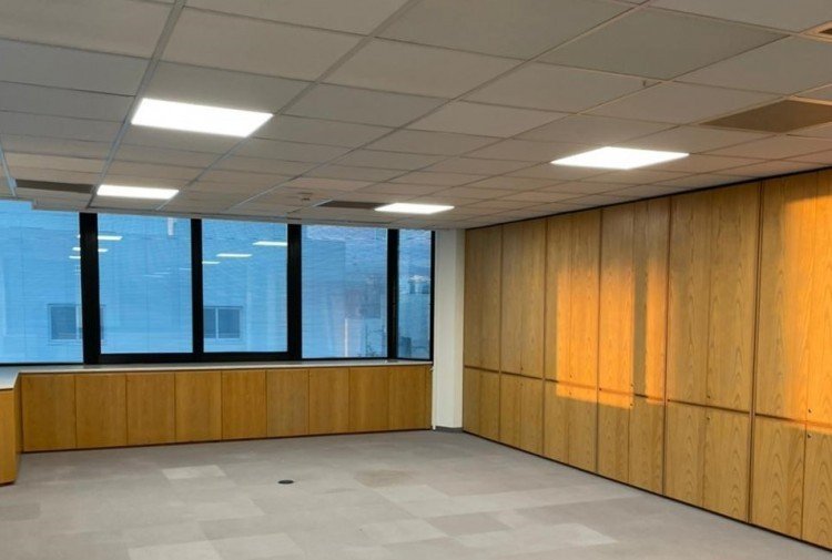 330m² Office for Rent in Limassol – Omonoia