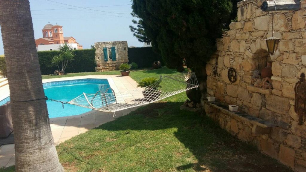 4 Bedroom House for Rent in Ypsonas, Limassol District
