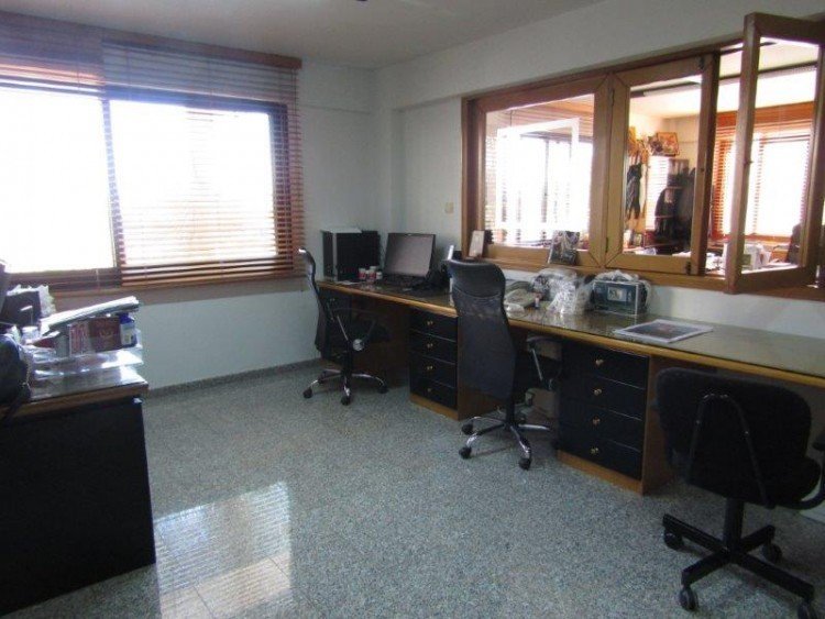 160m² Commercial for Rent in Limassol District