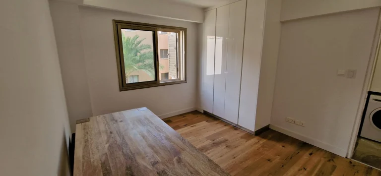 3 Bedroom Apartment for Sale in Tombs Of the Kings, Paphos District